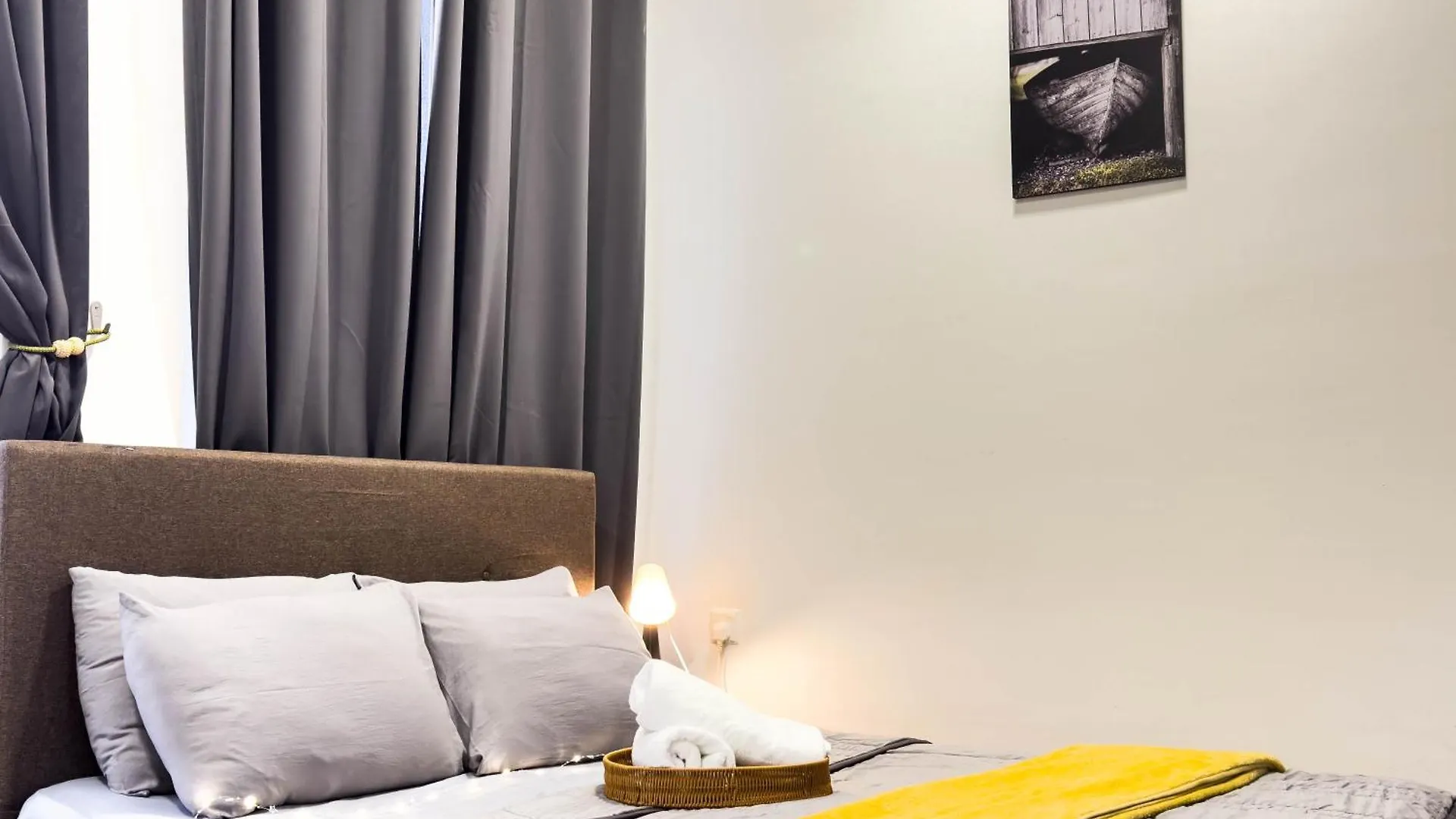 Beacon Executive Suite With Skypool 2Br 11Pax Georgetown Penang Appartement