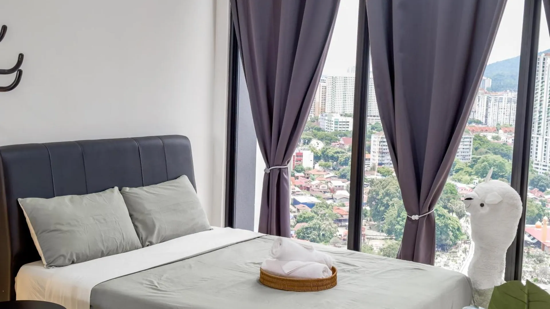 Beacon Executive Suite With Skypool 2Br 11Pax Georgetown Penang 0*, George Town Maleisië